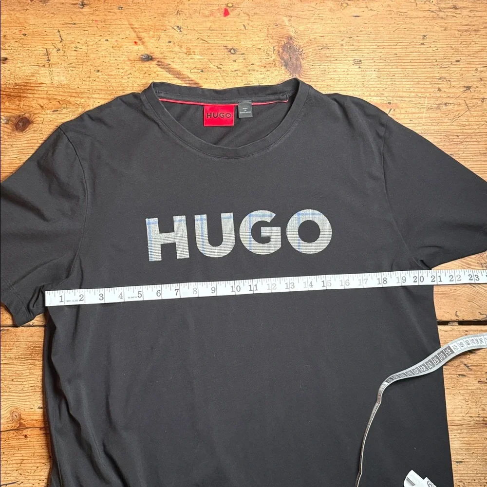 Hugo Boss - Picture 5 of 8